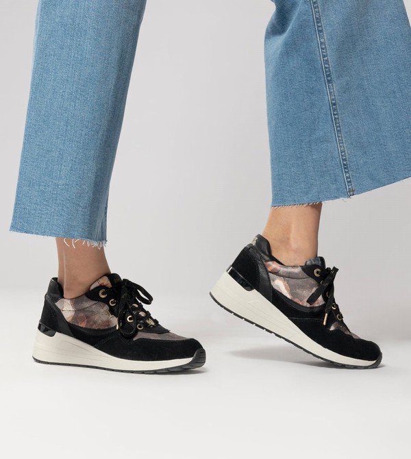 Anekke Black Padded Sports With Wedge Cipő | HSWU50196