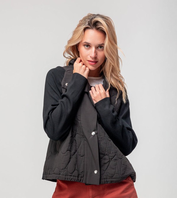 Anekke Black Quilted Kabát | VAGC47630