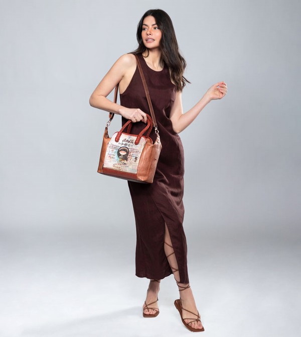 Anekke Menire With Strap Kézitáska | GZJB63827