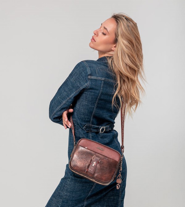 Anekke Outer With Flap Crossbody Táska | KWUD69487