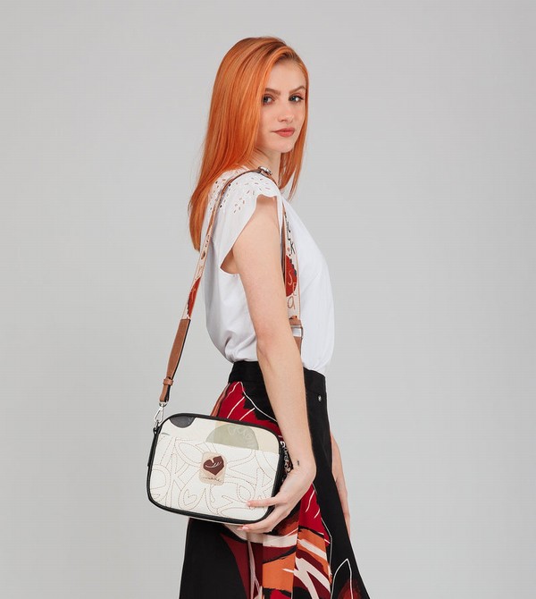 Anekke Oval Flap Alma Crossbody Táska | MDXU09482