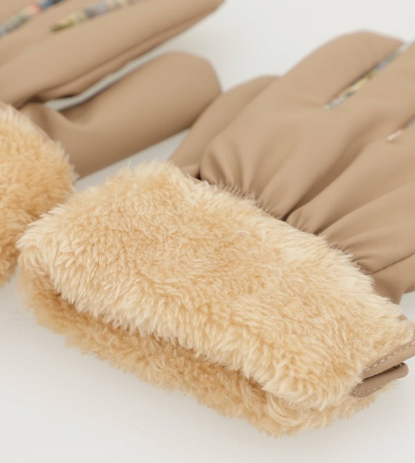 Anekke Padded Kesztyű | WFKT24860